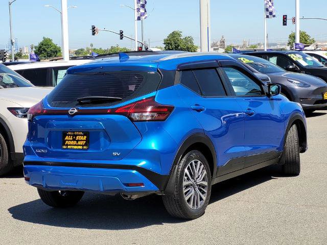 Used 2023 Nissan Kicks SV FWD image 4
