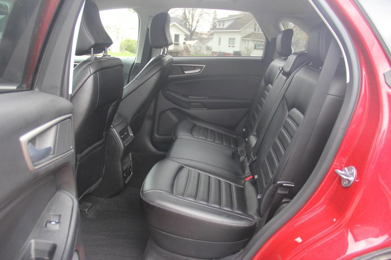 Certified 2023 Ford Edge SEL w/ Convenience Package AWD/4WD image 13