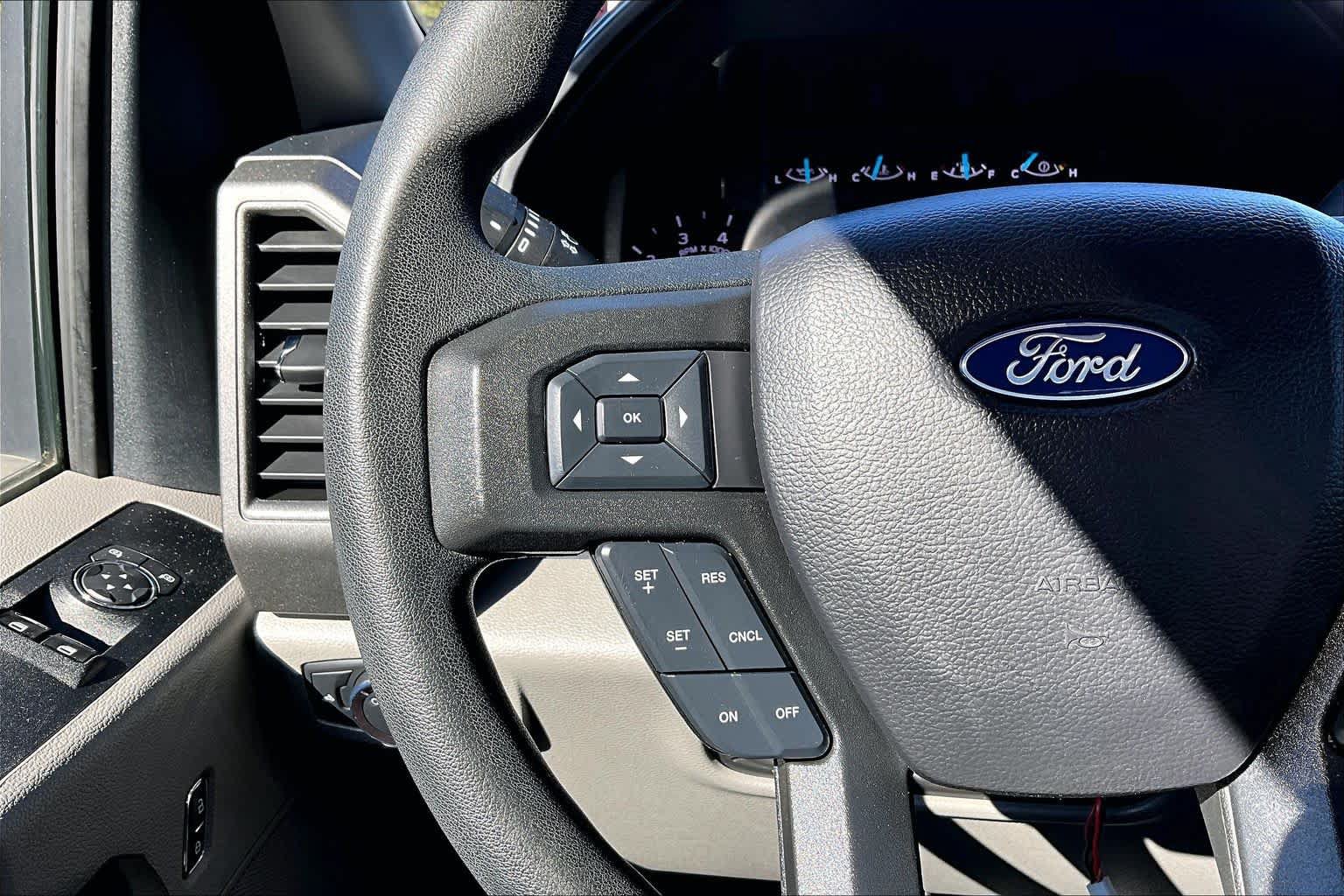 Certified 2019 Ford F250 XL w/ XL Value Package AWD/4WD image 21