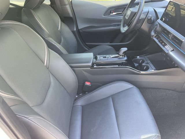 Used 2024 Toyota Prius XLE FWD image 35