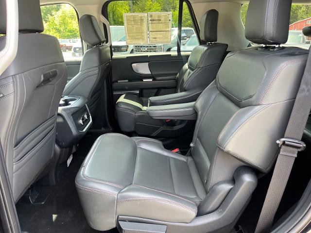 Certified 2025 Ford Expedition Active AWD/4WD image 18