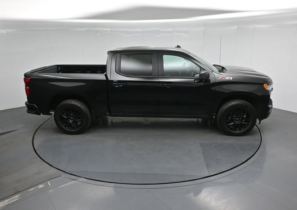 Used 2024 Chevrolet Silverado 1500 RST w/ Z71 Off-Road Package image 9