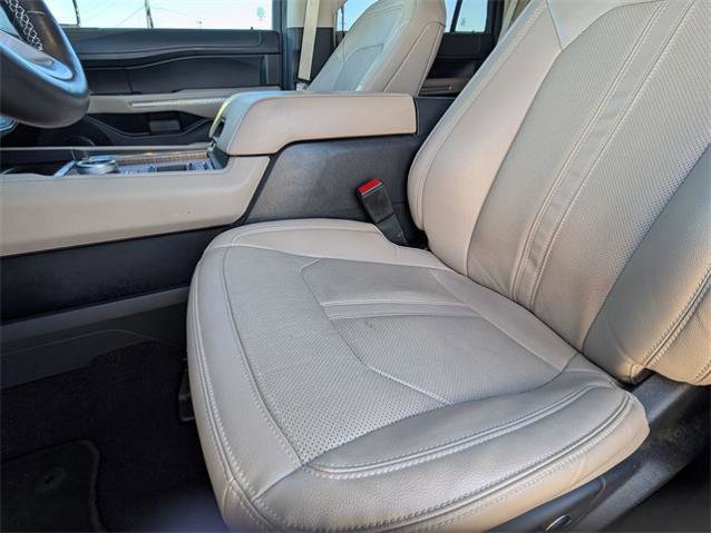 Certified 2023 Ford Expedition Limited image 22