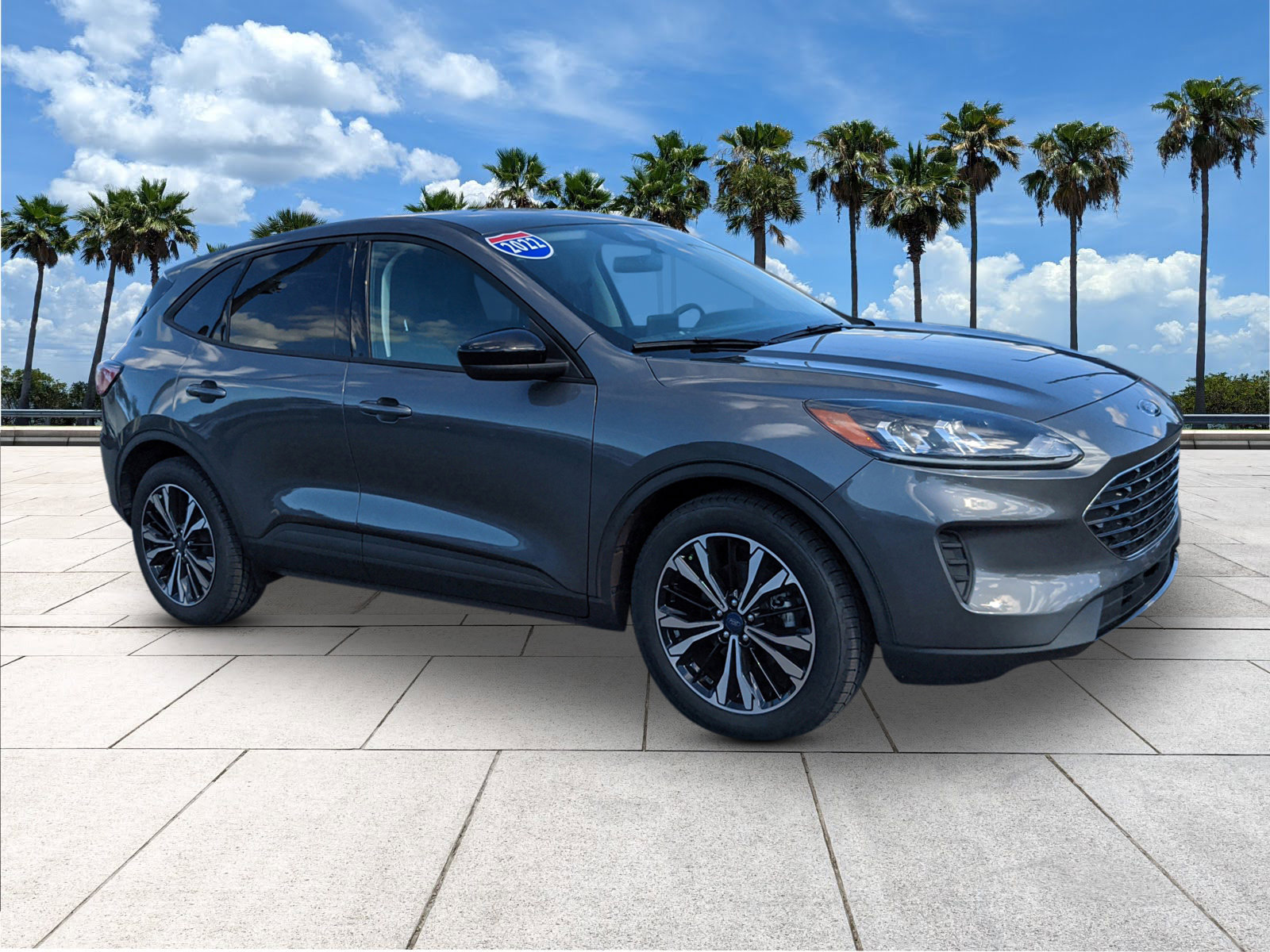 Certified 2022 Ford Escape SE w/ SE Sport Appearance Package image 2