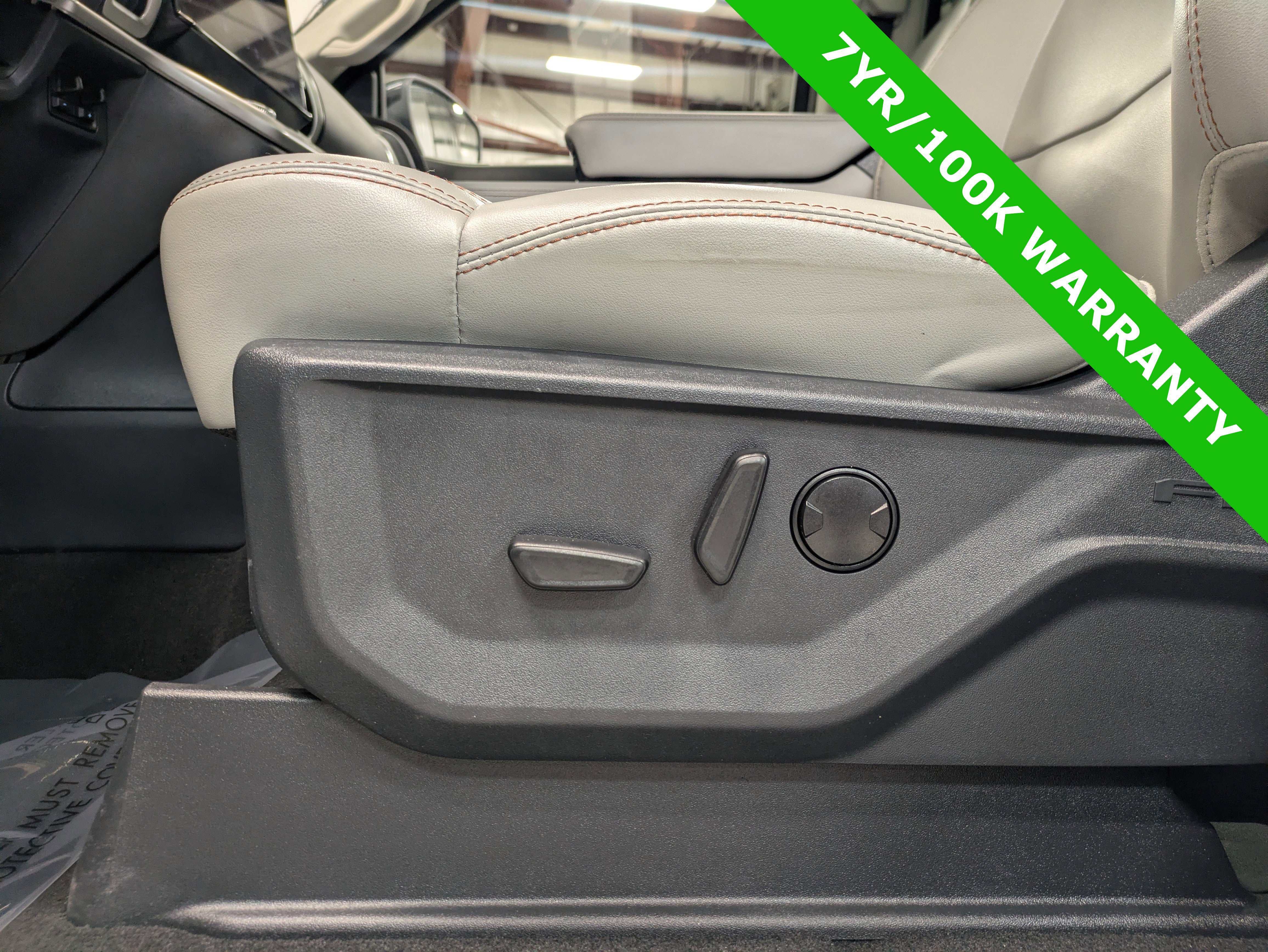 Certified 2025 Ford Expedition Max Active image 32