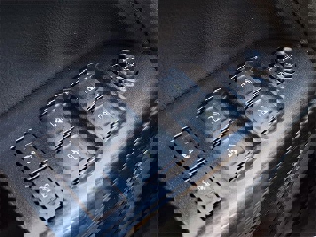 Used 2021 GMC Canyon AT4 w/ Driver Alert Package image 21