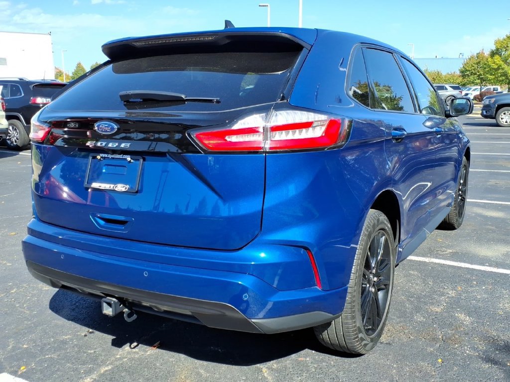 Certified 2023 Ford Edge ST-Line w/ Class II Trailer Tow Package AWD/4WD image 4