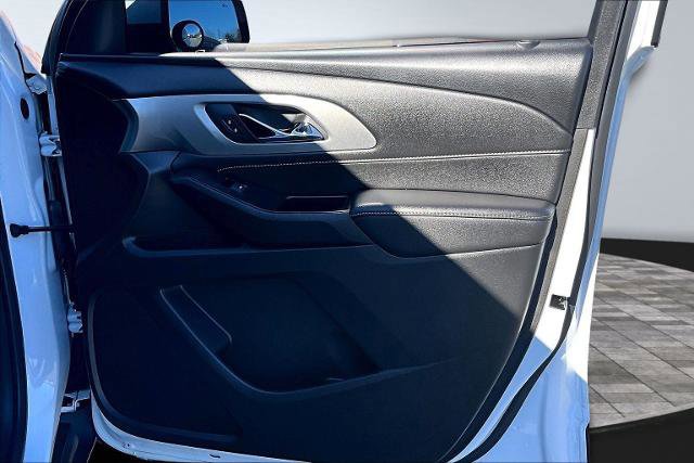 Used 2023 Chevrolet Traverse LT image 27