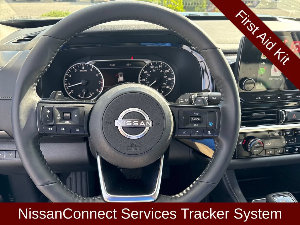 Used 2023 Nissan Pathfinder SL AWD/4WD image 18