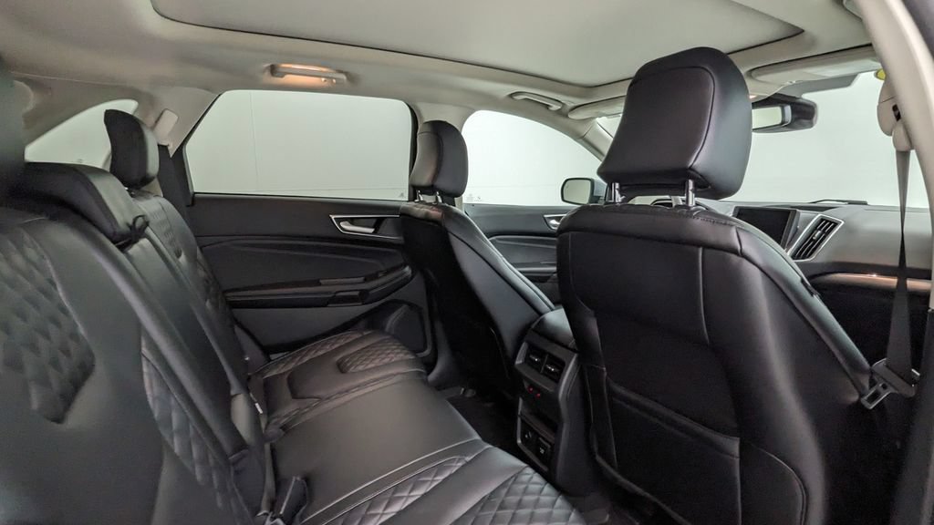 Certified 2024 Ford Edge Titanium w/ Equipment Group 301A AWD/4WD image 38