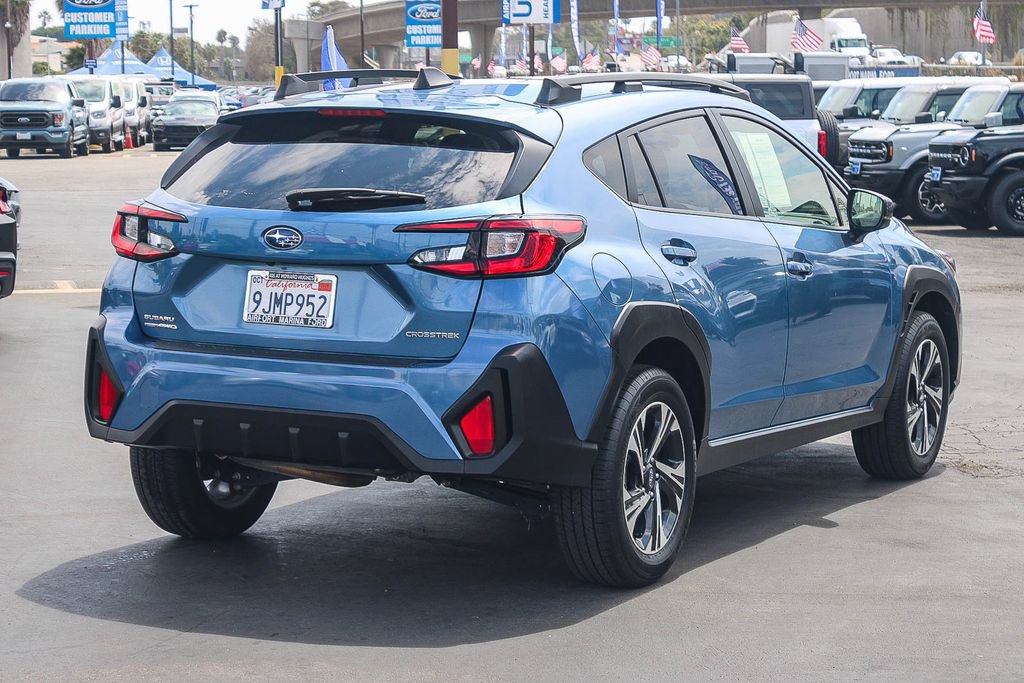 Used 2024 Subaru Crosstrek 2.0i Premium w/ Crosstrek Mirror Package AWD/4WD image 10