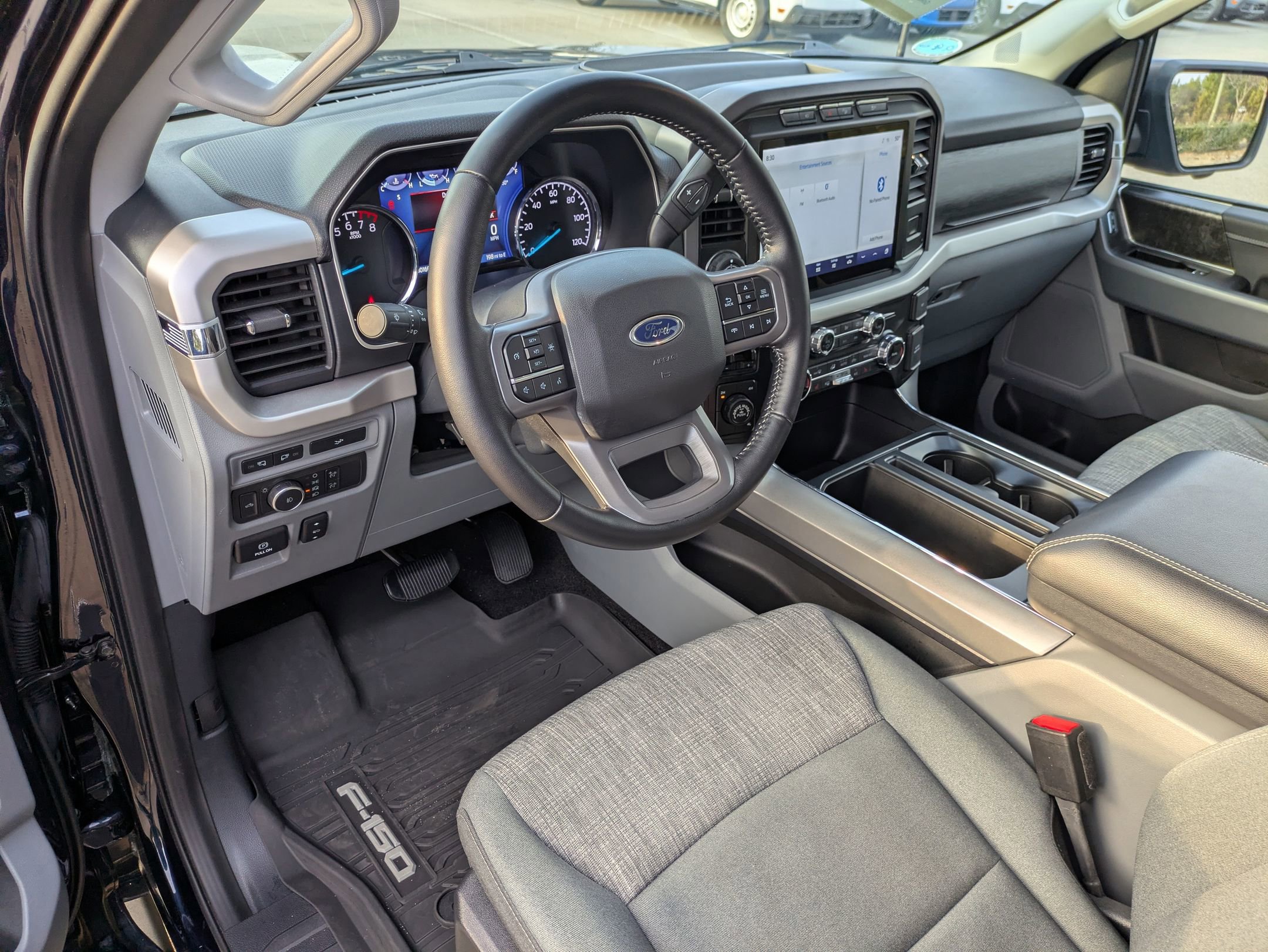 Certified 2022 Ford F150 XLT w/ Equipment Group 302A High image 17