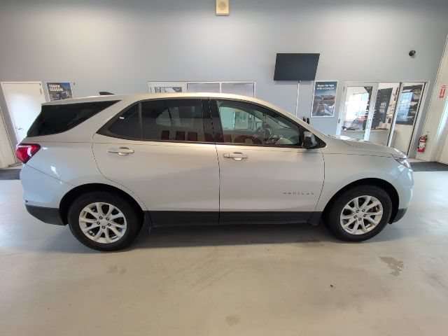 Certified 2019 Chevrolet Equinox LS w/ LS Convenience Package FWD image 6