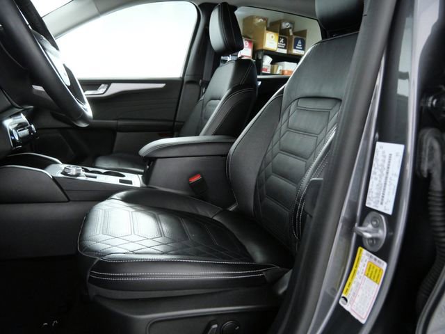 Certified 2023 Ford Escape Platinum w/ Premium Technology Package AWD/4WD image 17