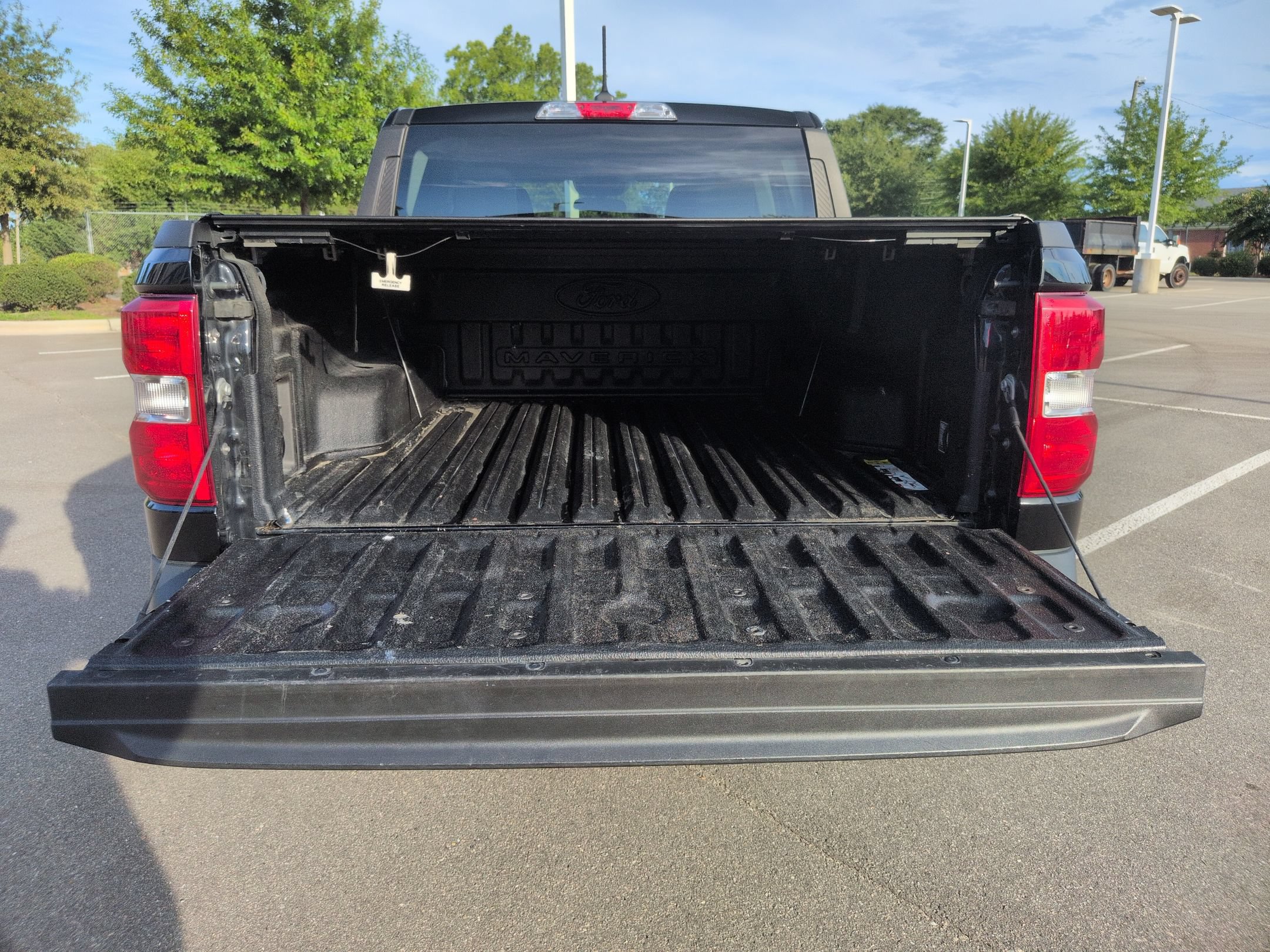 Certified 2024 Ford Maverick XLT w/ XLT Luxury Package FWD image 31