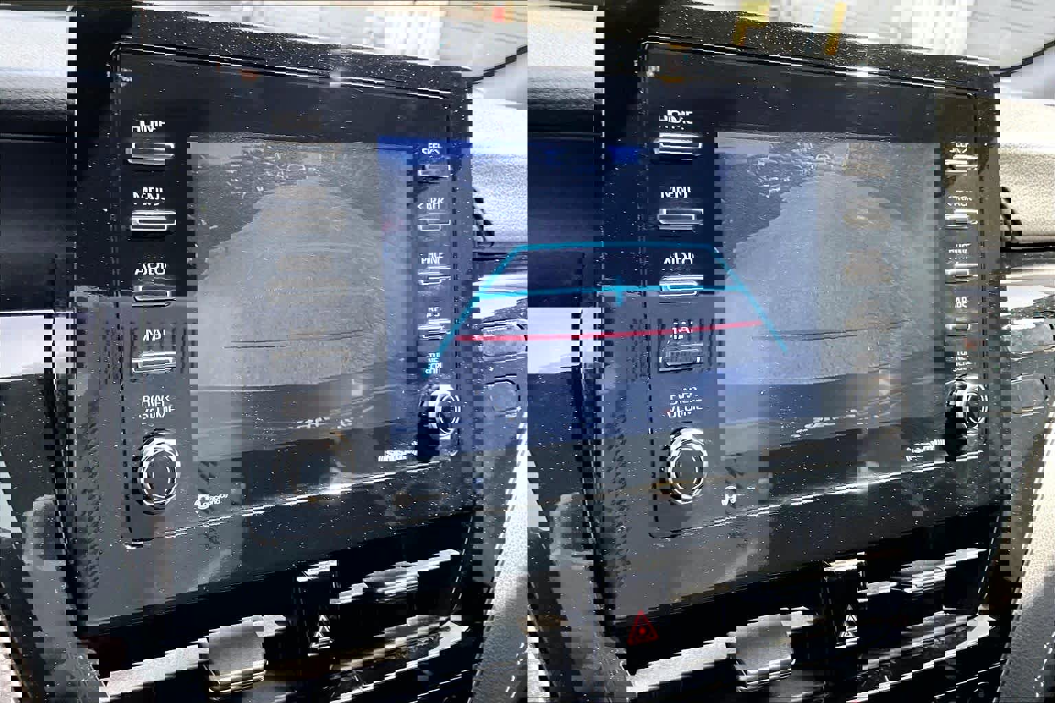 Used 2023 Toyota Camry SE image 31