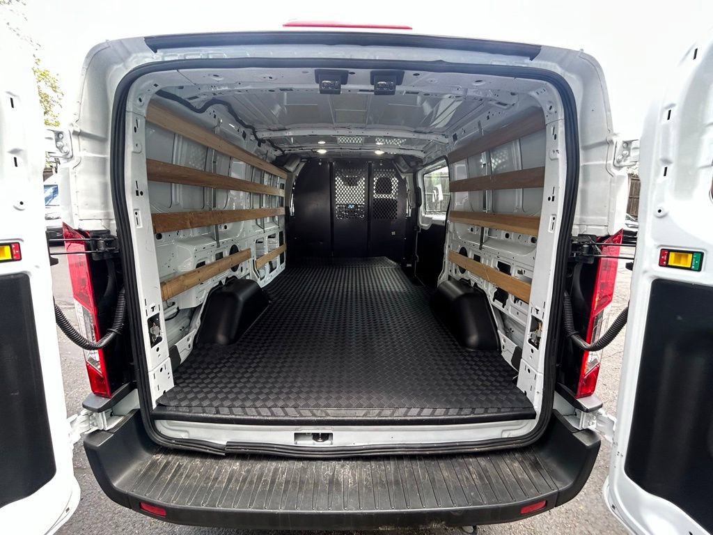 Certified 2024 Ford Transit 250 Low Roof w/ Exterior Upgrade Package RWD image 7