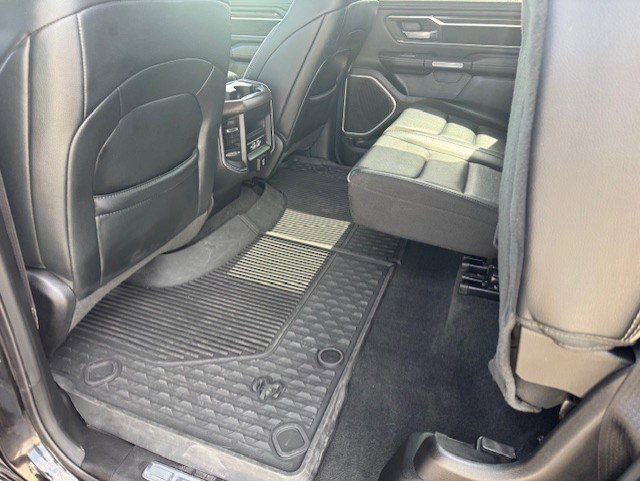 Used 2022 RAM 1500 Laramie AWD/4WD image 30