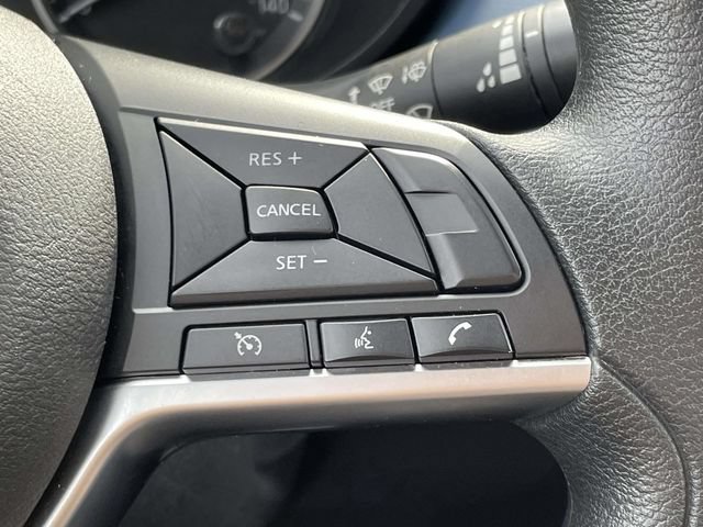 Used 2025 Nissan Versa SV FWD image 20