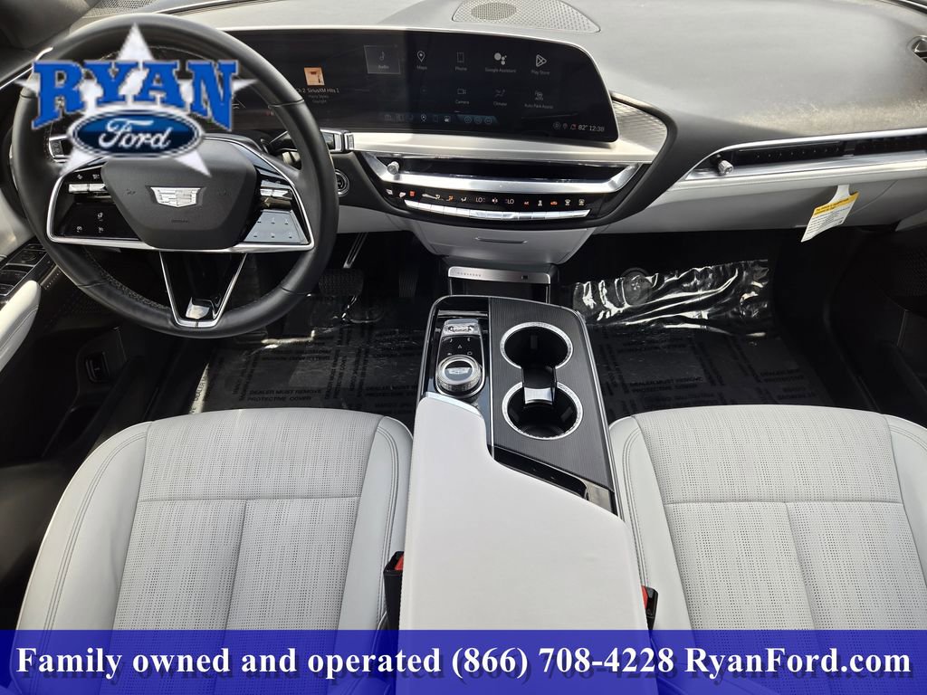 Used 2024 Cadillac Lyriq Luxury image 18