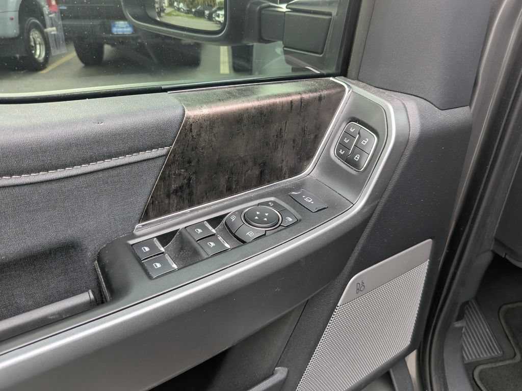 Certified 2025 Ford F350 Lariat AWD/4WD image 22