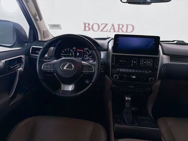 Used 2023 Lexus GX 460 Luxury w/ Sport Design Package AWD/4WD image 27