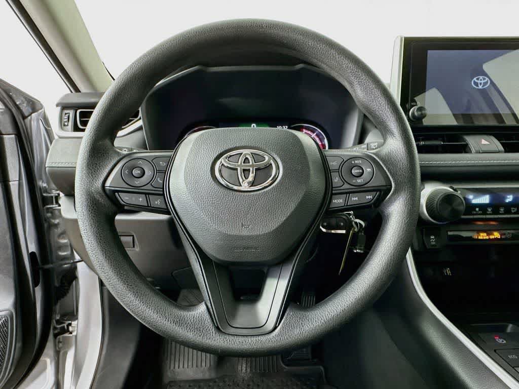 Used 2025 Toyota RAV4 LE FWD image 16