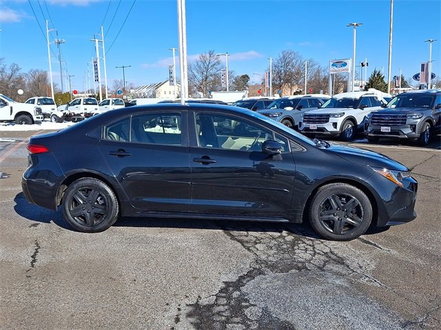 Used 2020 Toyota Corolla LE image 4