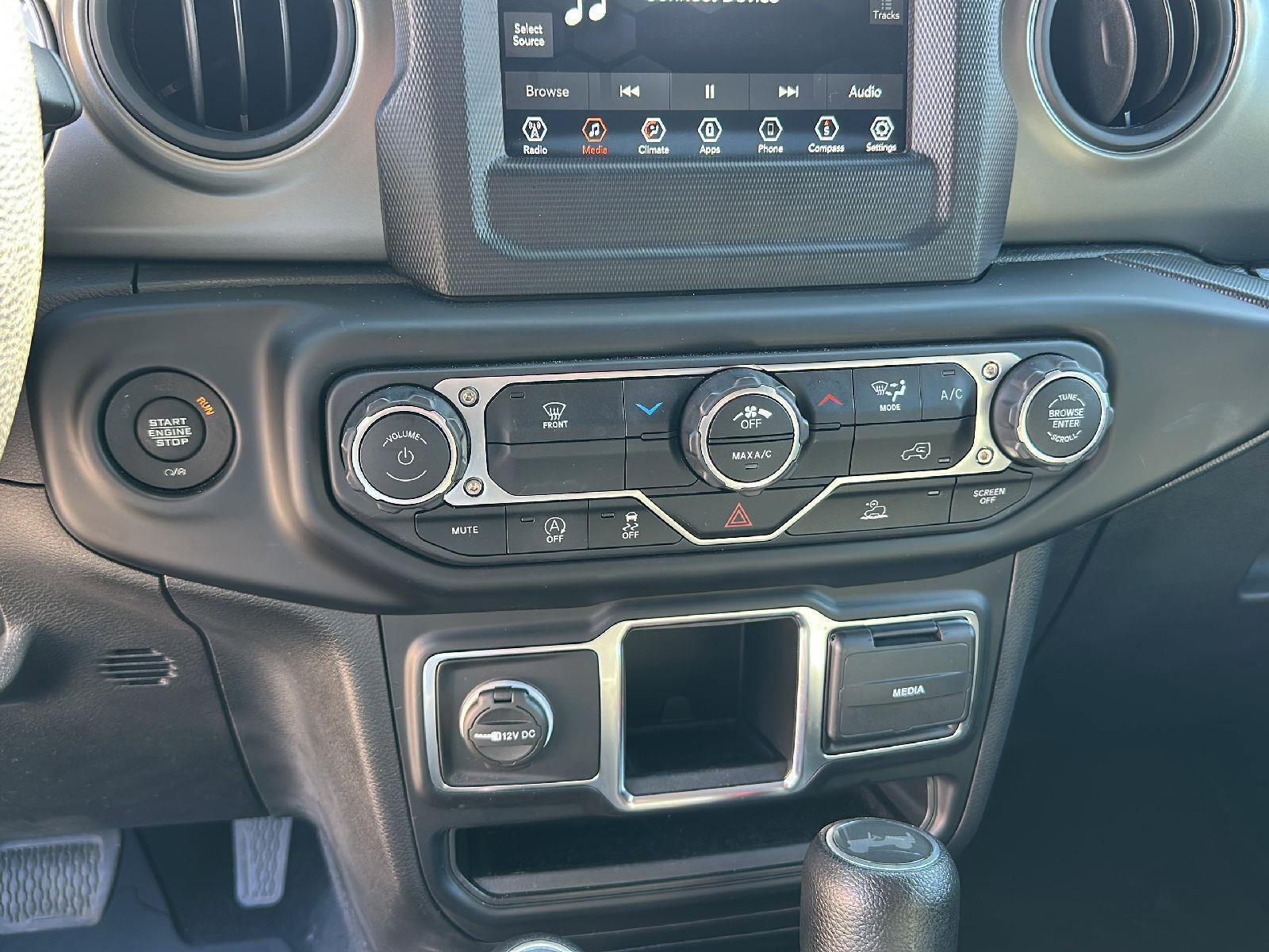 Used 2023 Jeep Wrangler Sport image 17