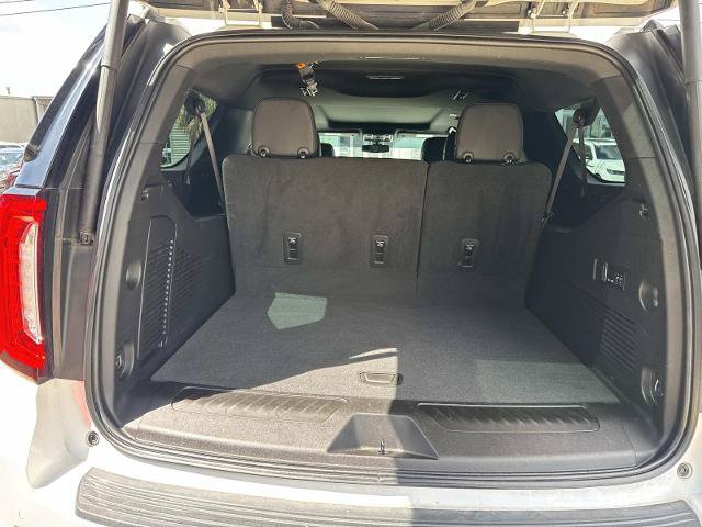 Used 2022 GMC Yukon XL SLT w/ SLT Premium Package AWD/4WD image 9