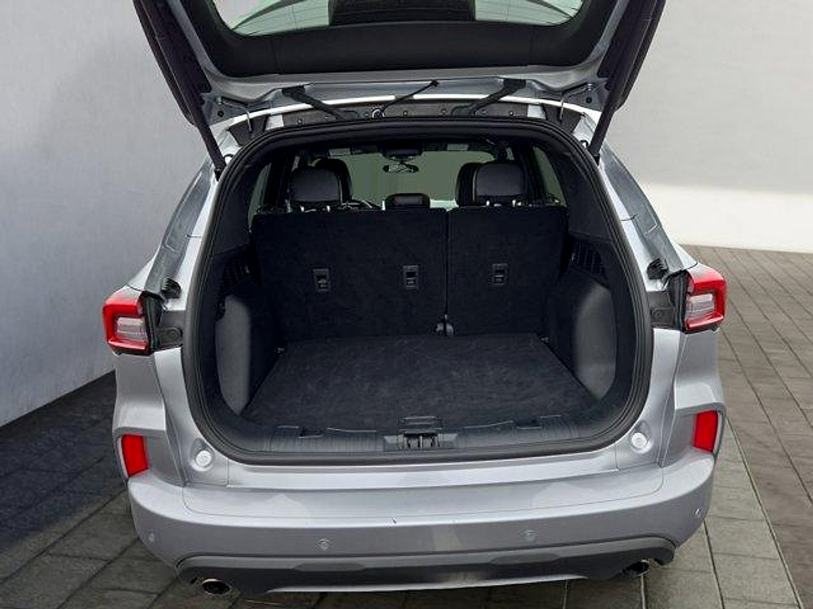 Certified 2024 Ford Escape ST-Line w/ Tech Pack #1 AWD/4WD image 25