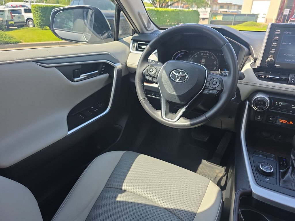 Used 2020 Toyota RAV4 Limited w/ Limited Grade Weather Package AWD/4WD image 24