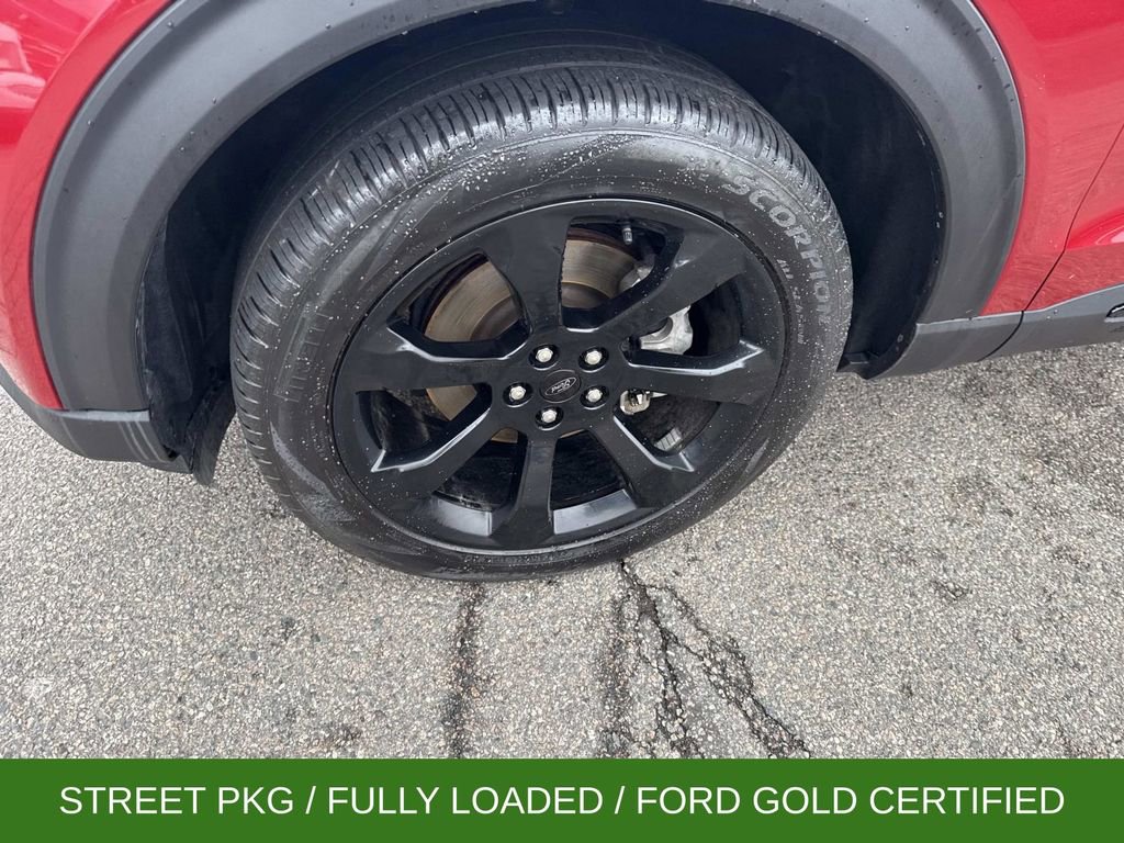 Certified 2024 Ford Explorer ST-Line w/ Class IV Trailer Tow Package image 12