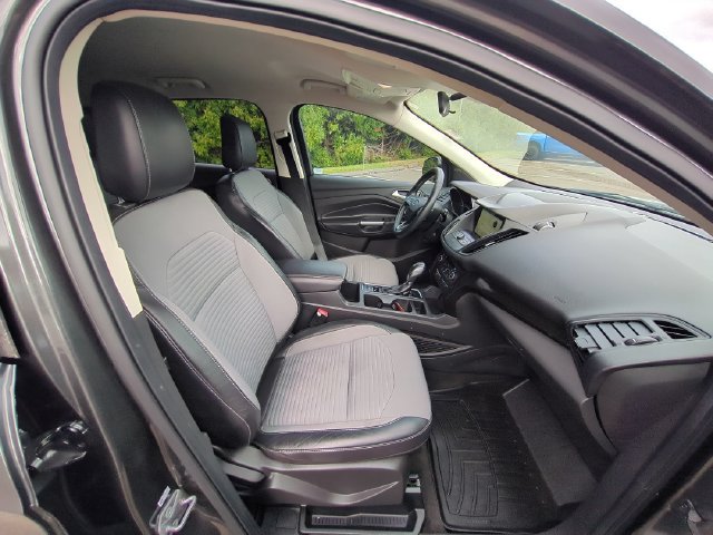 Certified 2019 Ford Escape SE AWD/4WD image 33