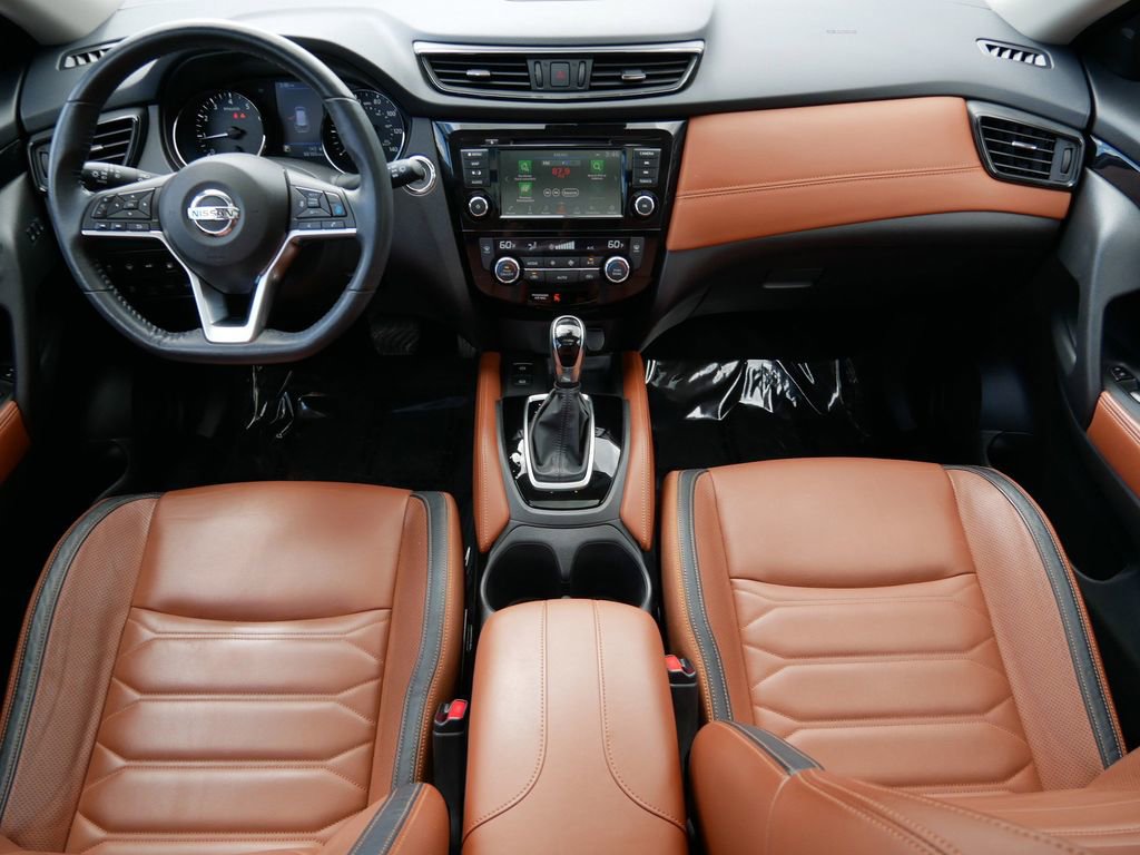 Used 2018 Nissan Rogue SL w/ Premium Package AWD/4WD image 13