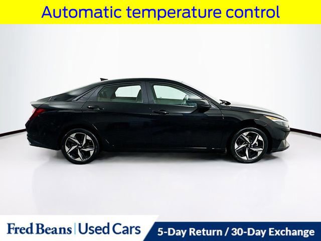 Used 2023 Hyundai Elantra SEL w/ Convenience Package image 6