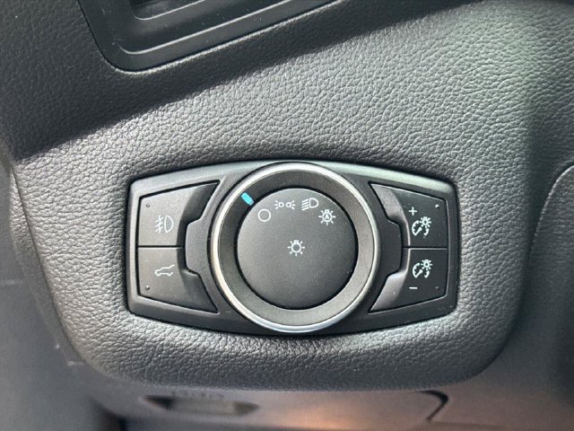 Certified 2018 Ford Escape SE w/ Ford Safe & Smart Package FWD image 17