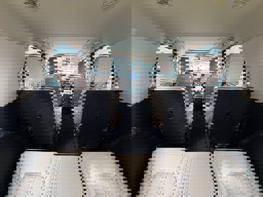 Certified 2024 Ford Expedition Limited image 18