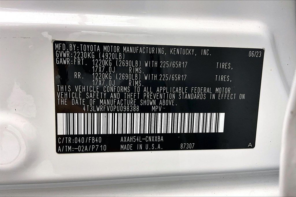 Used 2023 Toyota RAV4 LE AWD/4WD image 34