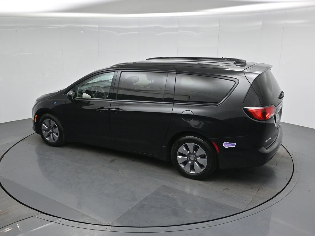 Used 2018 Chrysler Pacifica Limited w/ Advanced Safetytec Group image 19