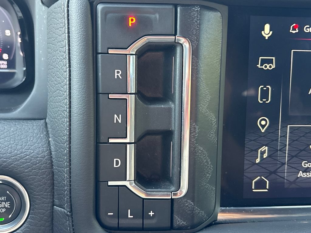 Used 2023 GMC Yukon Denali w/ LPO, Floor Liner Package AWD/4WD image 12
