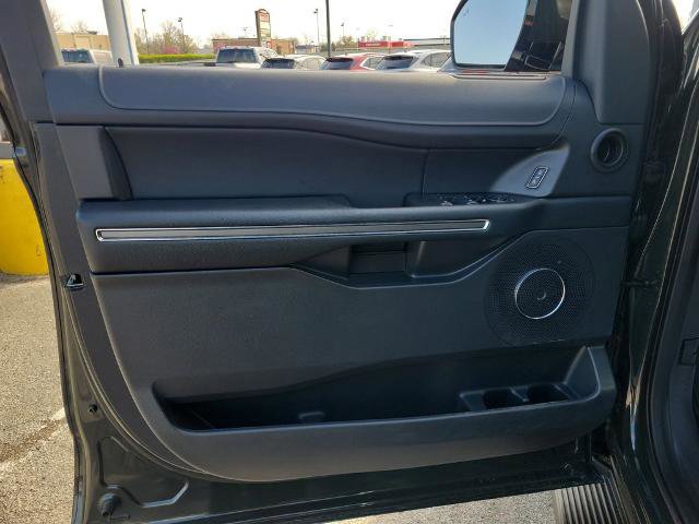 Certified 2023 Ford Expedition XLT AWD/4WD image 16