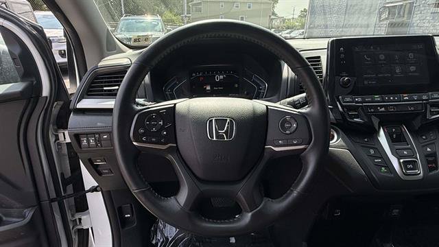 Used 2023 Honda Odyssey EX-L image 17