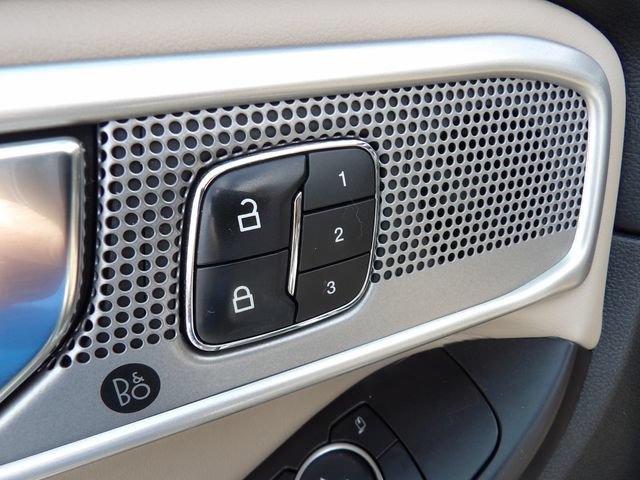 Certified 2020 Ford Explorer Limited RWD image 26
