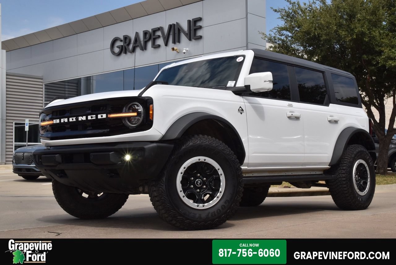 Certified 2023 Ford Bronco Outer Banks w/ Sasquatch Package