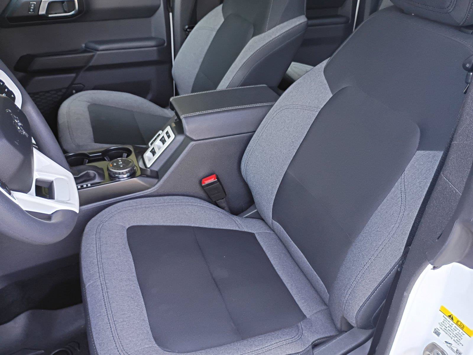 Certified 2025 Ford Bronco 4-Door AWD/4WD image 14