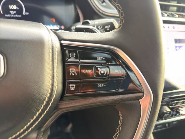 Used 2024 Jeep Grand Cherokee Overland AWD/4WD image 23