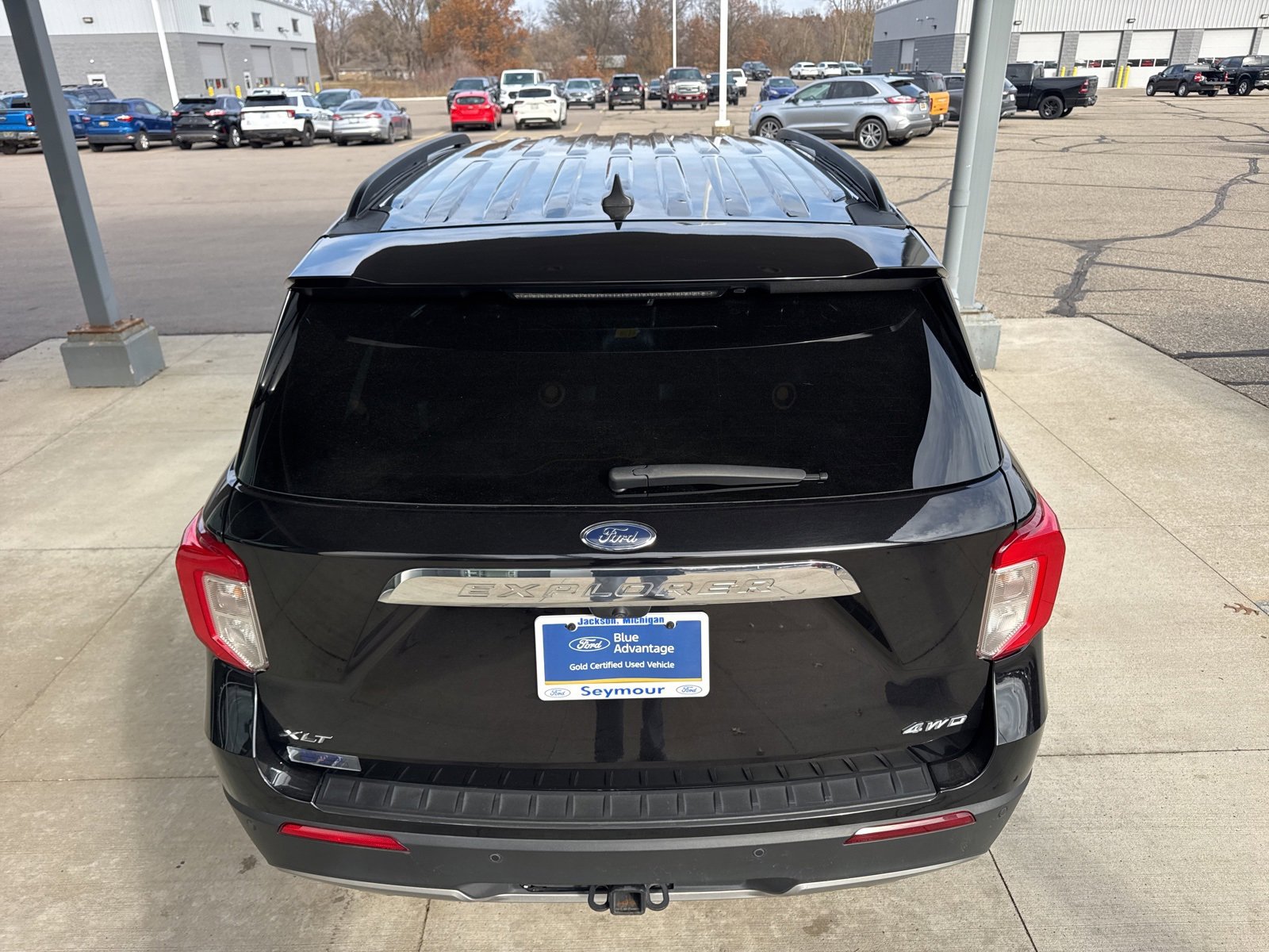 Certified 2023 Ford Explorer XLT w/ Equipment Group 202A image 7