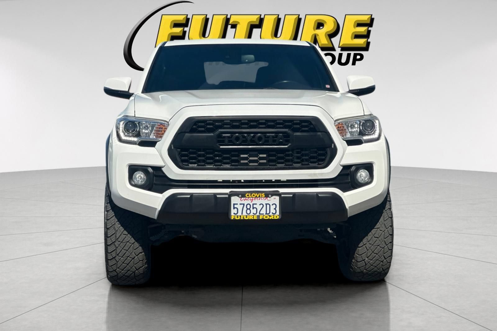 Used 2021 Toyota Tacoma TRD Off-Road w/ TRD Premium Off Road Package AWD/4WD image 8