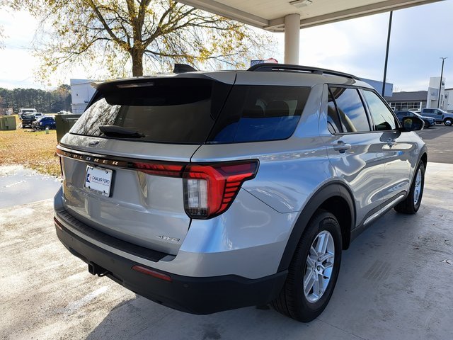 Certified 2025 Ford Explorer Active image 6